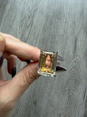 Yellow Citrine-Style GOLD pleated Statement Ring - size 7 US - VINTAGE- Preloved